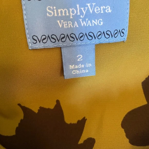 Simply Vera Wang forest green dress. NWT. Size 2. - Picture 7 of 9